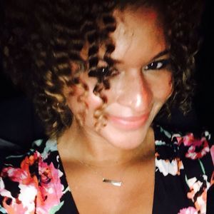 Meet your Posher, Miya